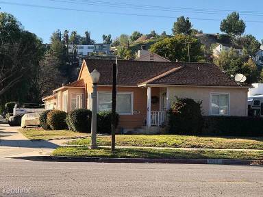Main picture of 5033 Topanga Canyon Blvd