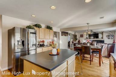 Main picture of 21352 E 50th Pl