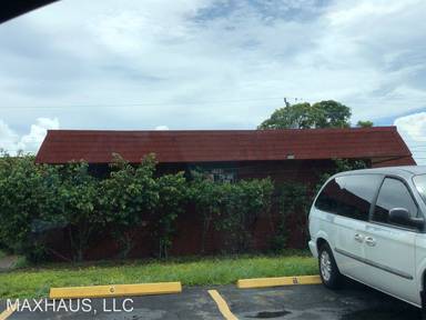 Main picture of 2760 NW 26th St