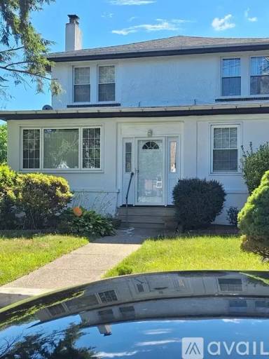 Main picture of 313 N Maple Ave