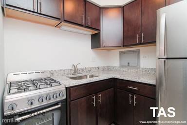 Main picture of 6211 N Kenmore Ave