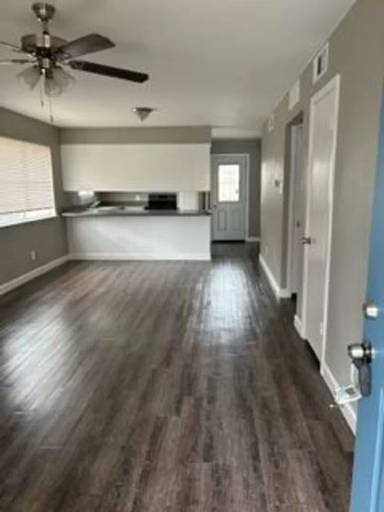 Main picture of 400 Donnell Dr