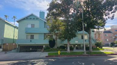 Main picture of 11176 Huston St