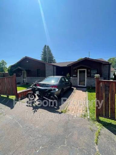 Main picture of 1513 Logan Ave