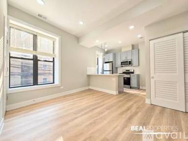 Main picture of 428-438 W Belden Ave