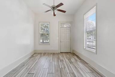 Main picture of 2013 Almonaster Ave