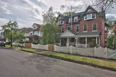 Main picture of 533 Quincy Ave