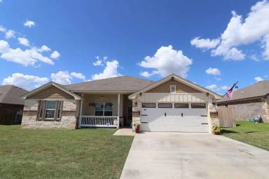 Main picture of 3446 Samuel St