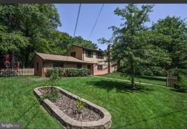 Main picture of 4728 Redfern Ct