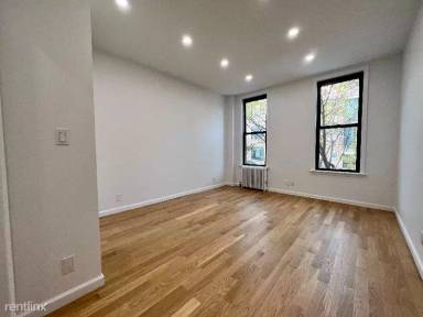Main picture of 206 Huron St
