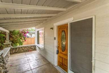 Main picture of 1359 Jasper Ave