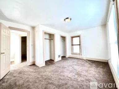 Main picture of 8 W Lutton St