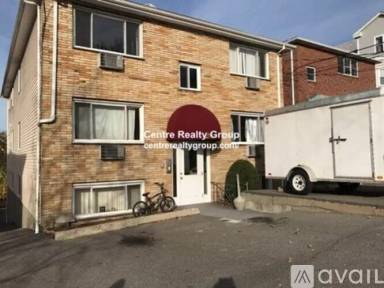 Main picture of 20 Coolidge Hill Rd