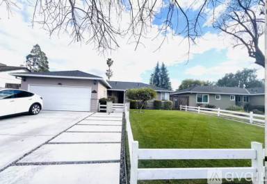 Main picture of 1272 Foxworthy Ave