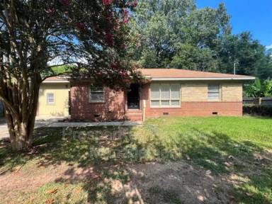 Main picture of 2440 Diane Ave