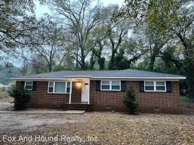 Main picture of 1017 Pinecrest Ave