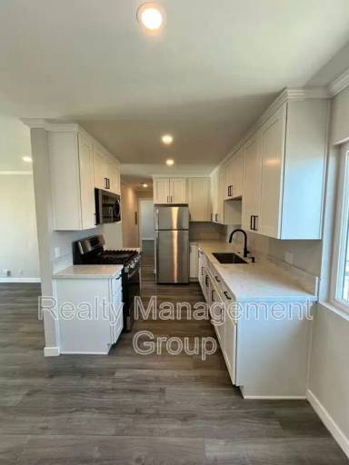 Main picture of 4143 Van Dyke Ave