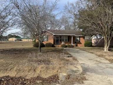 Main picture of 21 W Red Bay Rd