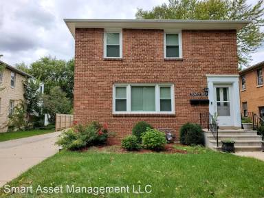 Main picture of 5069 N Bay Ridge Ave