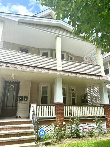 Main picture of 1310 W 64th St