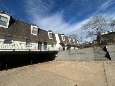 Main picture of 7718 S St