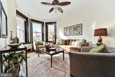 Main picture of 3021 11th St NW
