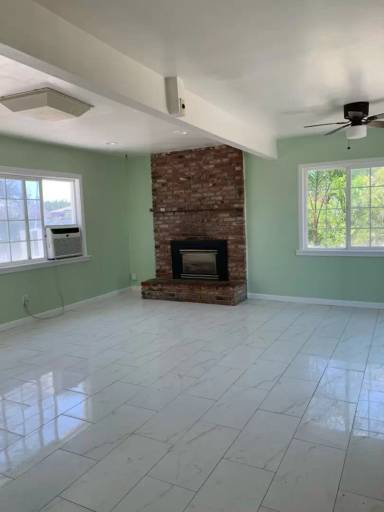 Main picture of 2600 Victoria Dr