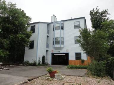 Main picture of 303 W 35th St