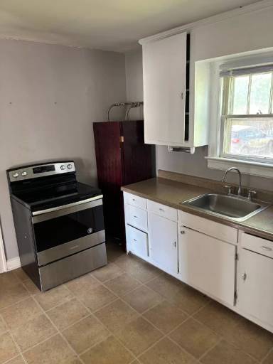 Main picture of 287 Bassett Ave