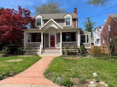 Main picture of 3 W Mason Ave