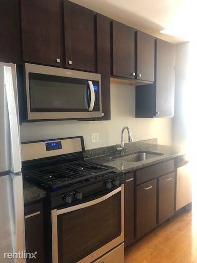 Main picture of 5205 S Woodlawn Ave