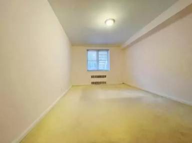 Main picture of 143 Bay 29th St