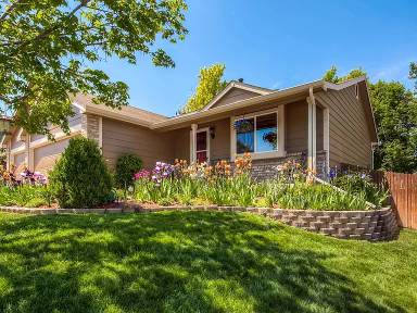 Main picture of 12089 Grape Way