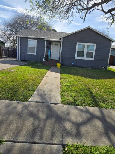 Main picture of 926 Lum Ave