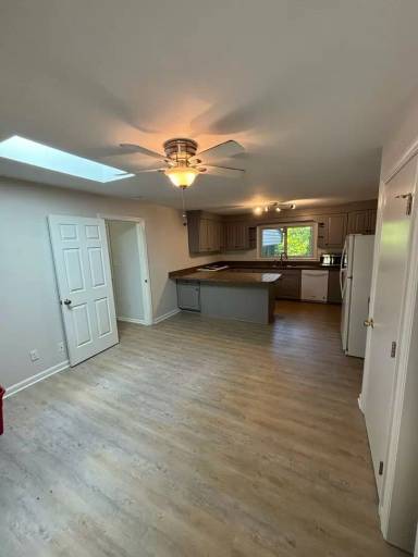 Main picture of 307 Northeast Ave