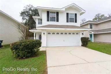 Main picture of 6366 Cottage Woods Dr