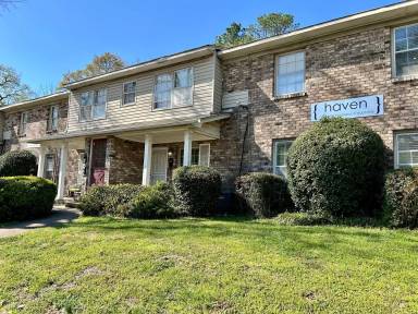 Main picture of 4110 Clairmont Ave S