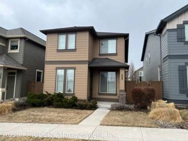 Main picture of 20773 NE Comet Ln