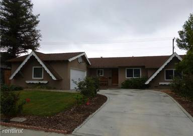 Main picture of 548 W Campus View Dr