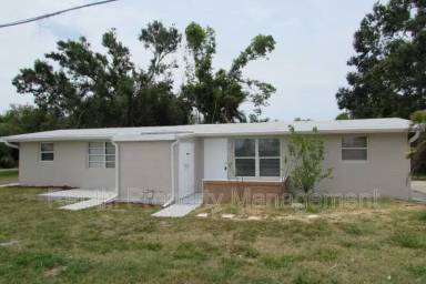 Main picture of 23023 Gulfcoast Ave