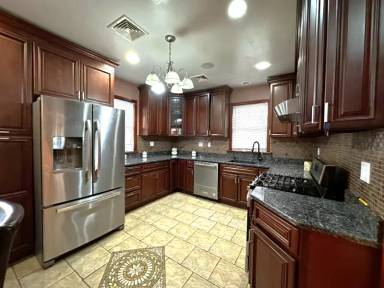 Main picture of 953 80th St