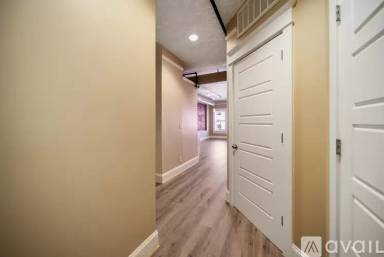 Main picture of 620 SW Park Ave