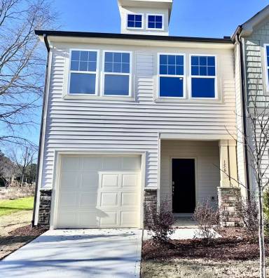 Main picture of 156 Wildflower Cir