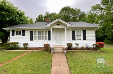 Main picture of 138 New Woodruff Rd
