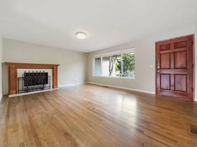 Main picture of 1814 Whitman Ct NE