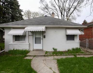 Main picture of 20910 Ascension Ave