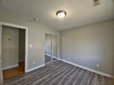 Main picture of 4469 4473 4477 B St