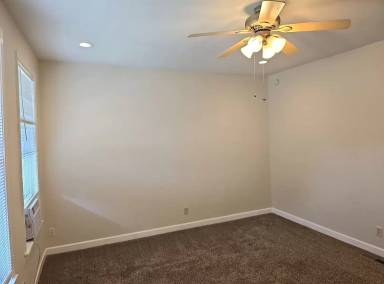 Main picture of 502 Kiowa St