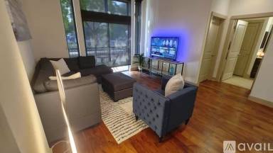 Main picture of 1520 Main St