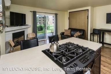 Main picture of 1565 NW Wall St